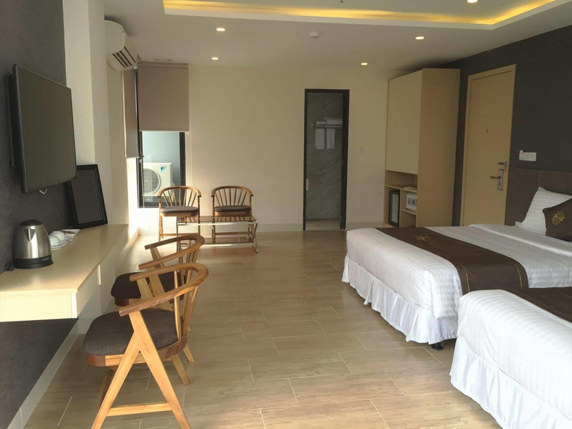Daisy Hotel Nha Trang Luaran gambar