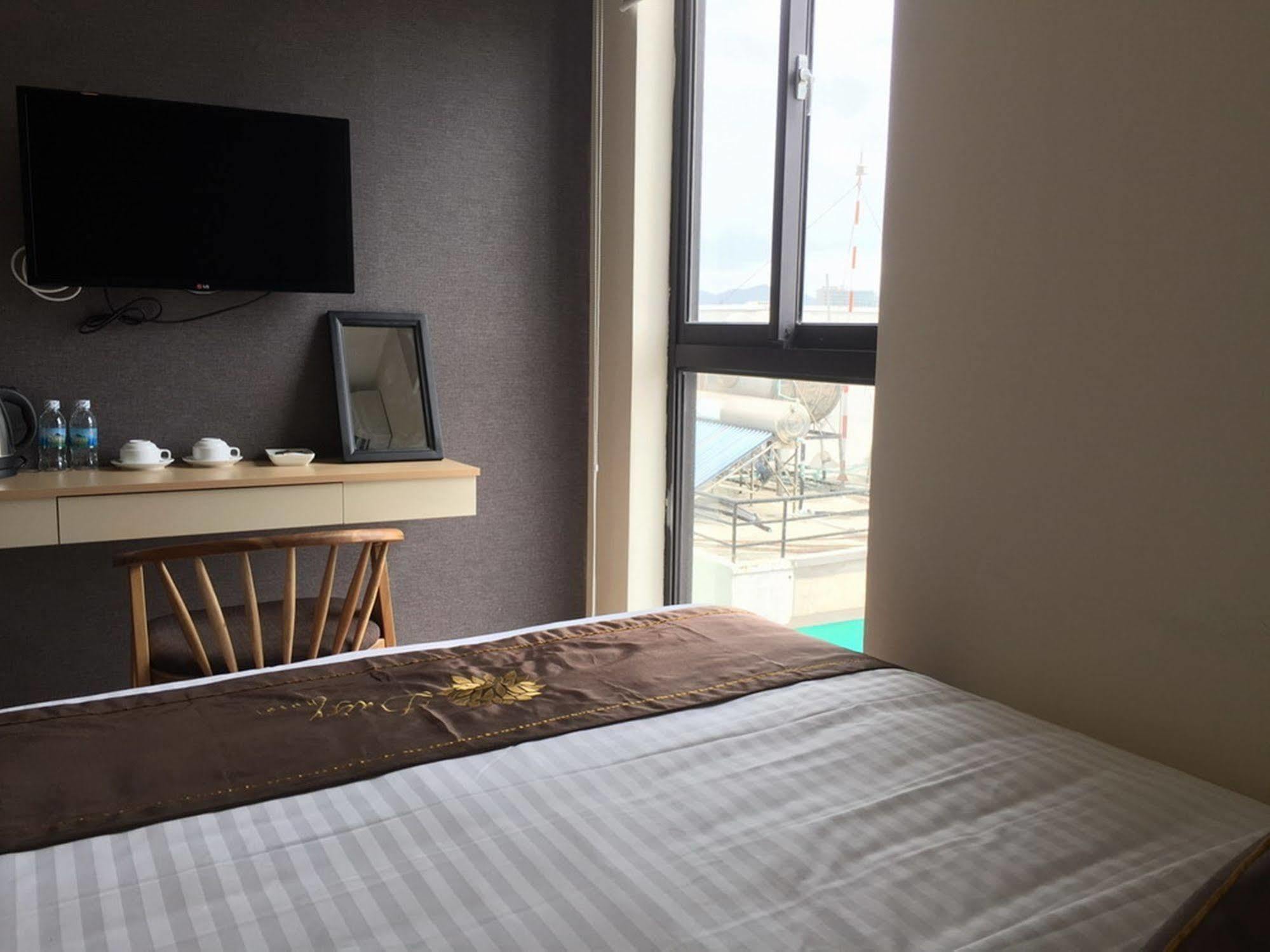 Daisy Hotel Nha Trang Luaran gambar