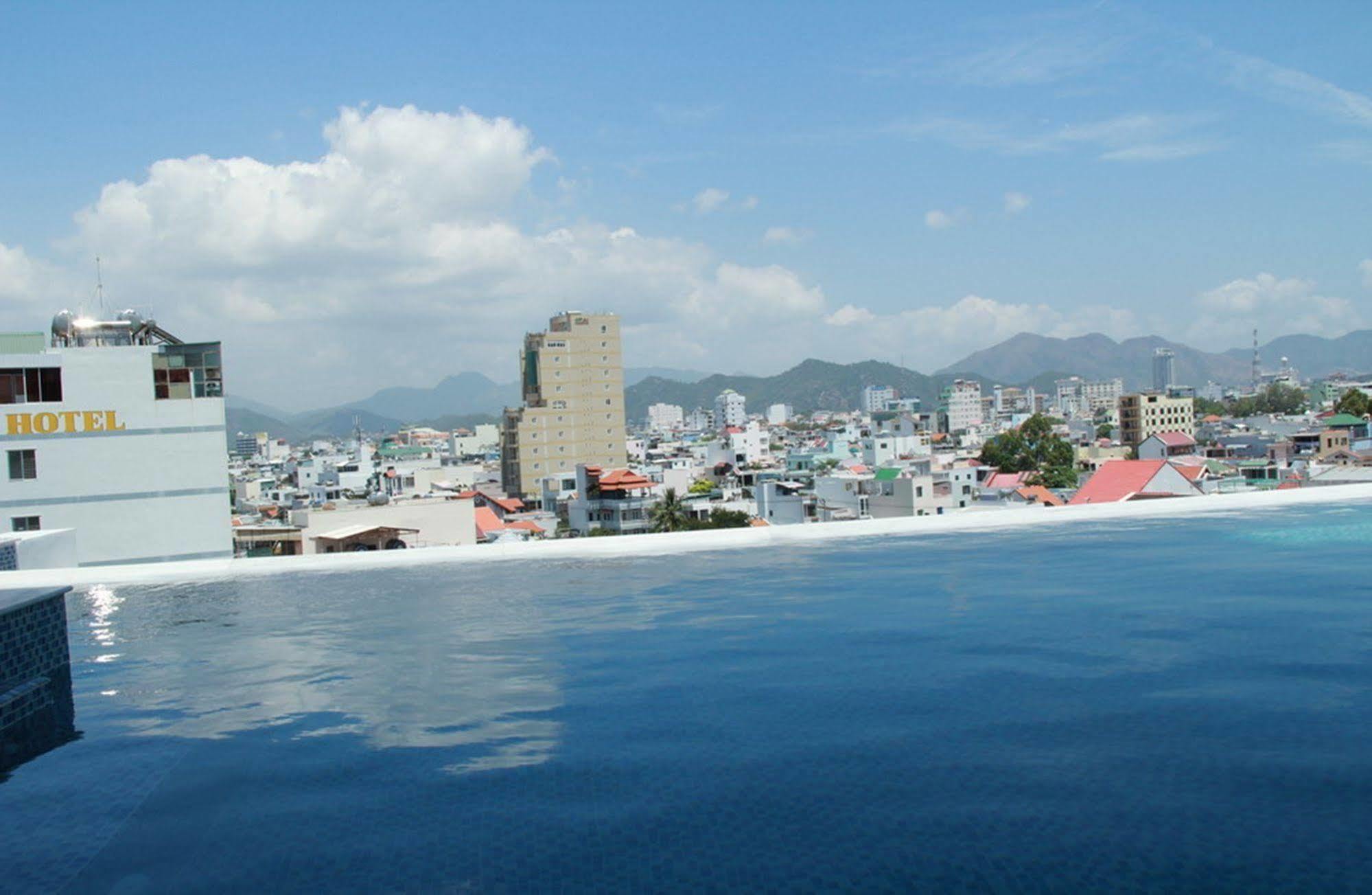 Daisy Hotel Nha Trang Luaran gambar