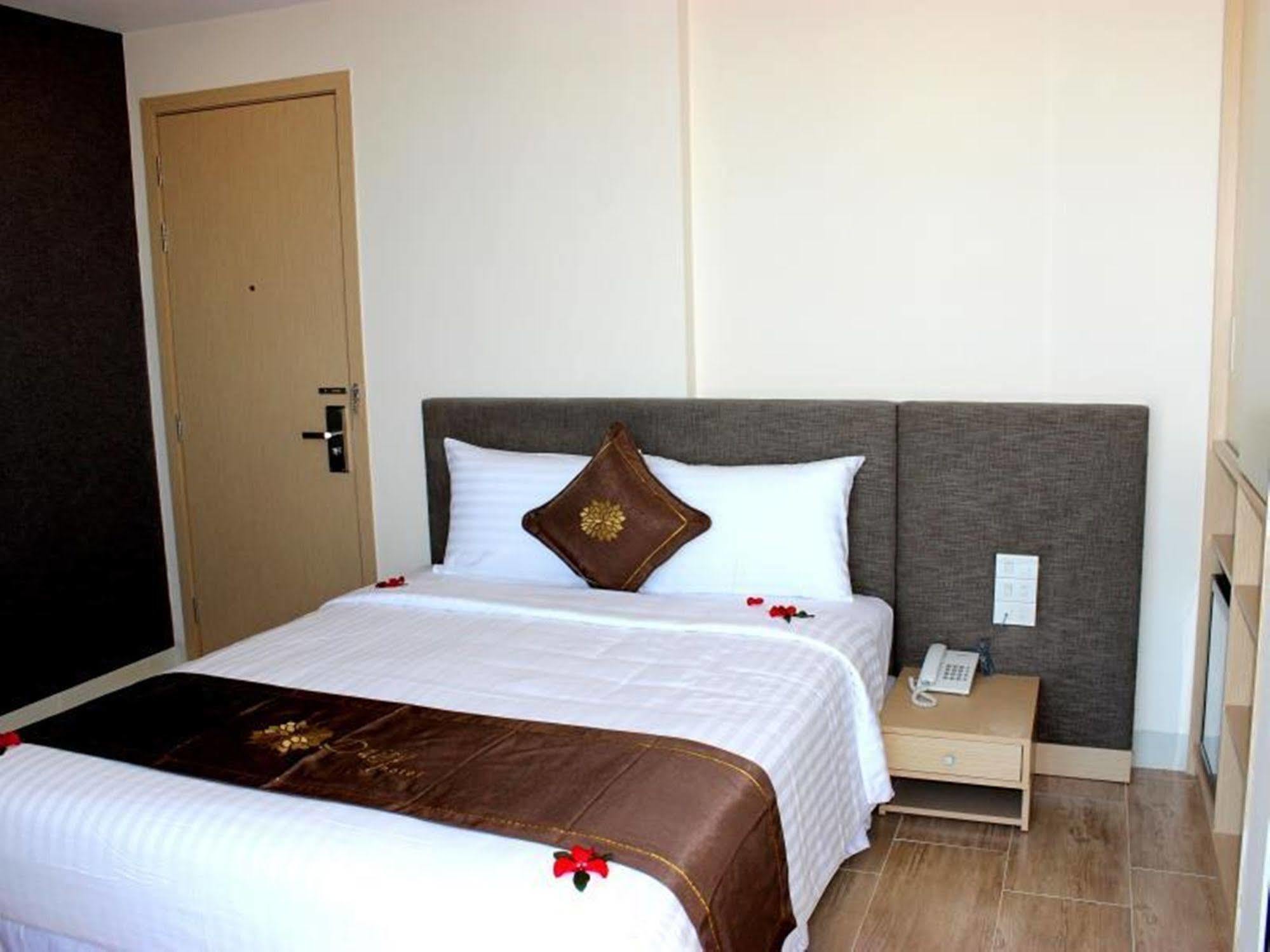 Daisy Hotel Nha Trang Luaran gambar